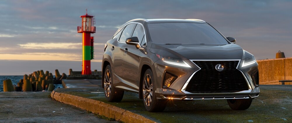 2022 Lexus RX 350_shutterstock 2111800979