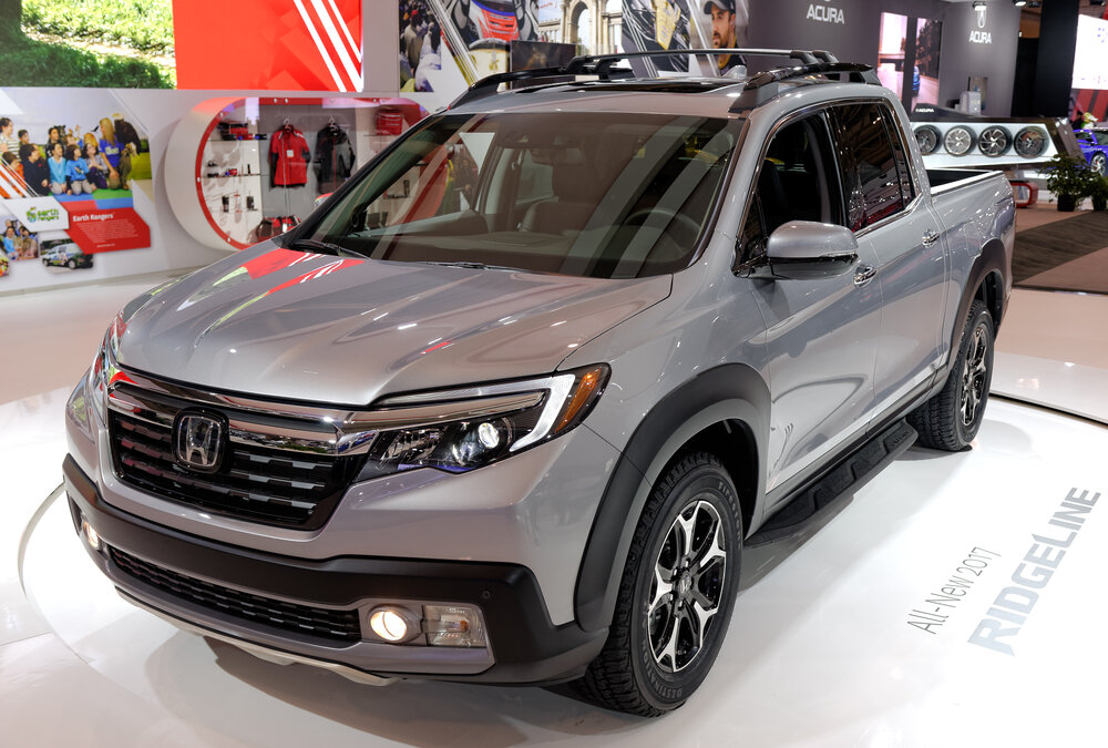 2017 Honda Ridgeline_shutterstock 377662588