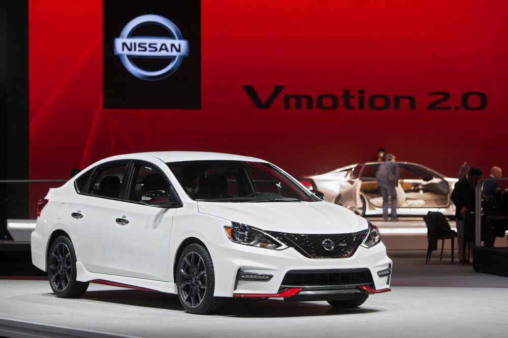 2017 Nissan Altima_shutterstock 558529102