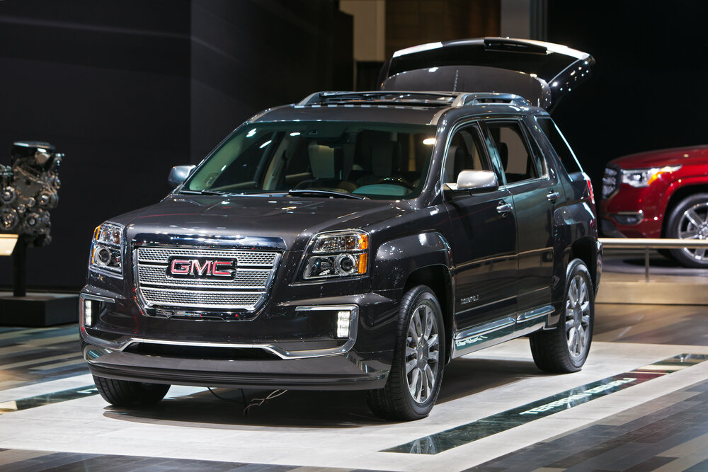 2017 GMC Yukon_shutterstock 385340536