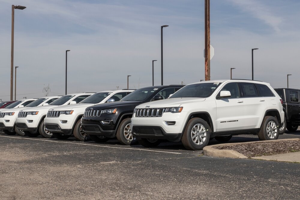 2022 Jeep Grand Cherokee_shutterstock 2137294085