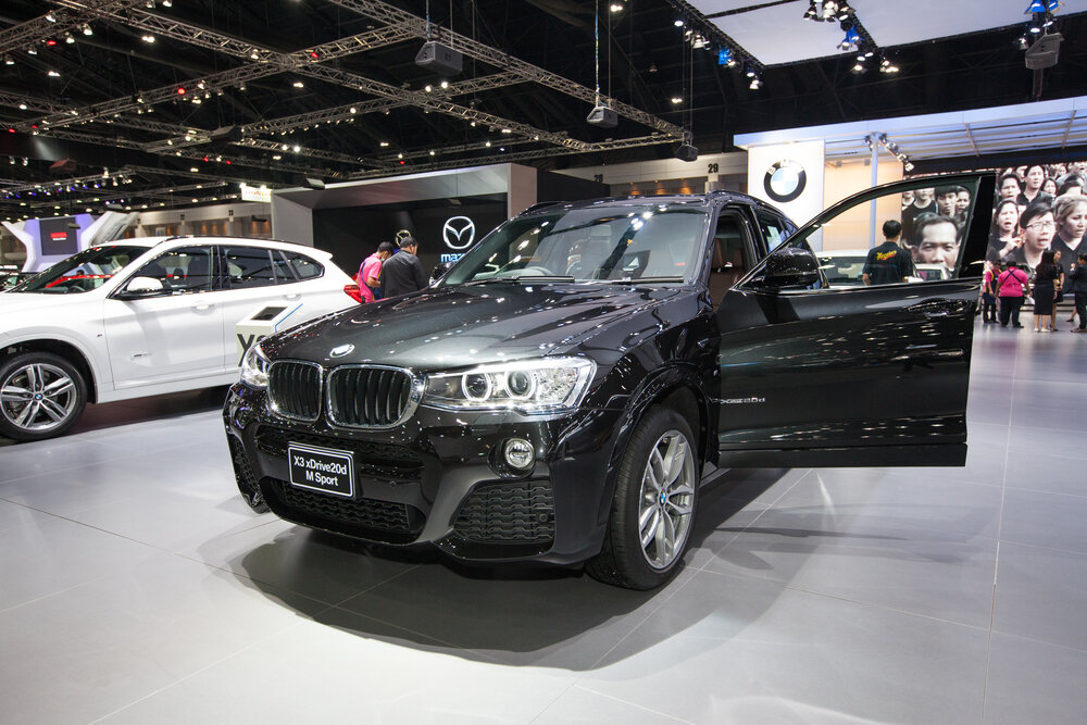 2017 BMW X3_shutterstock 536029942