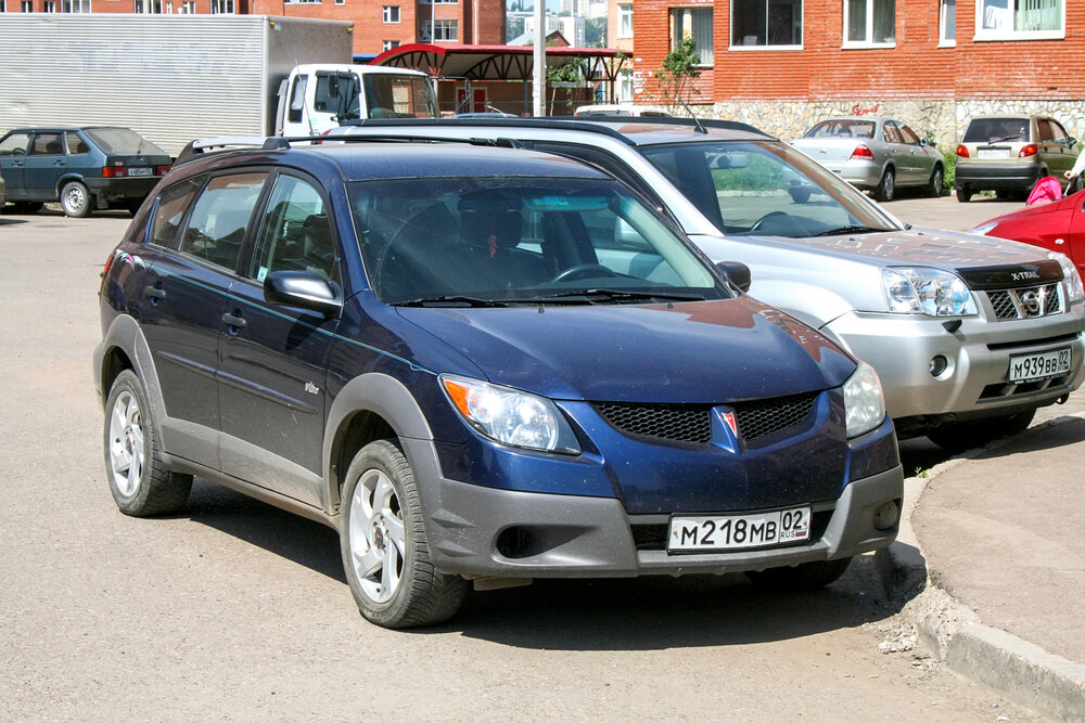 Pontiac Vibe_shutterstock 1698725899