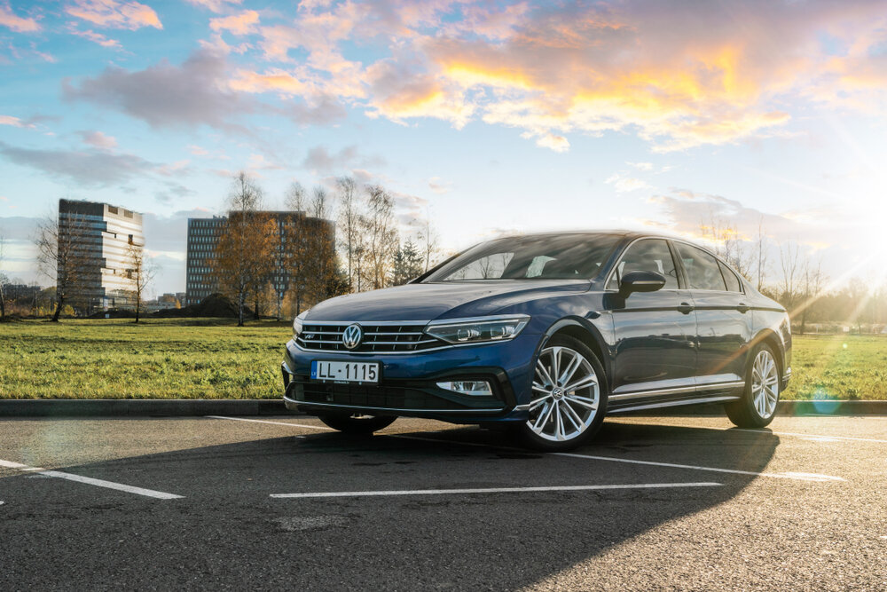 2020 Volkswagen Passat_shutterstock 1552986002