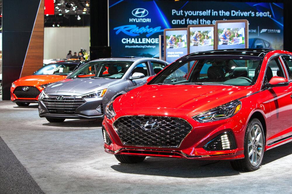 2019 Row Of Hyundai Elantras_shutterstock 1310594375