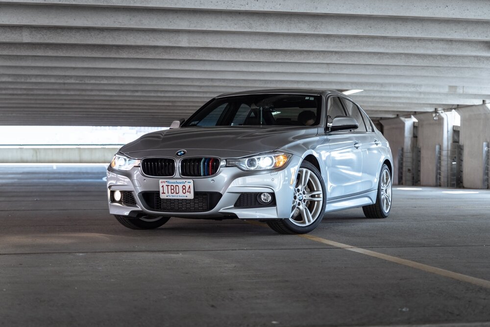 2015 BMW 328i_shutterstock 2046397634
