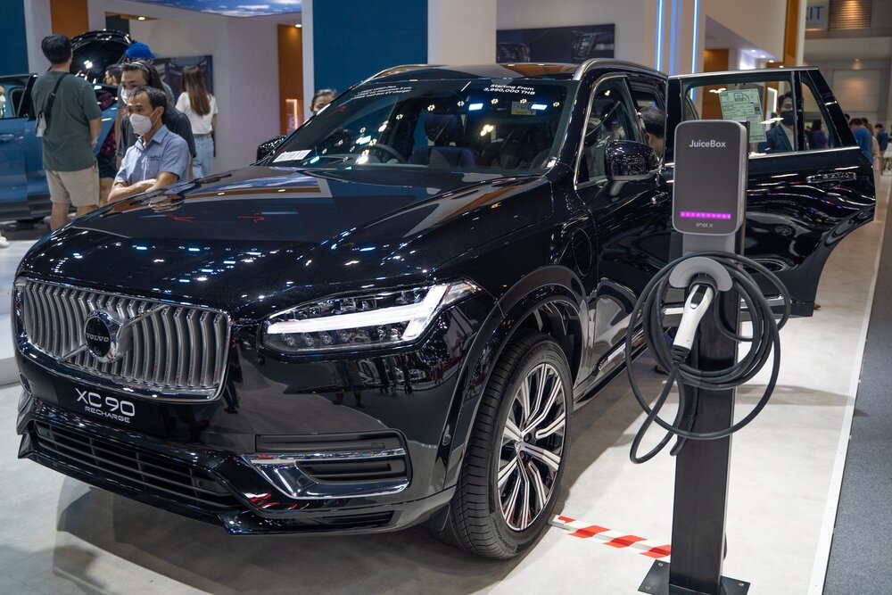 2022 Volvo XC90_shutterstock 2140415333