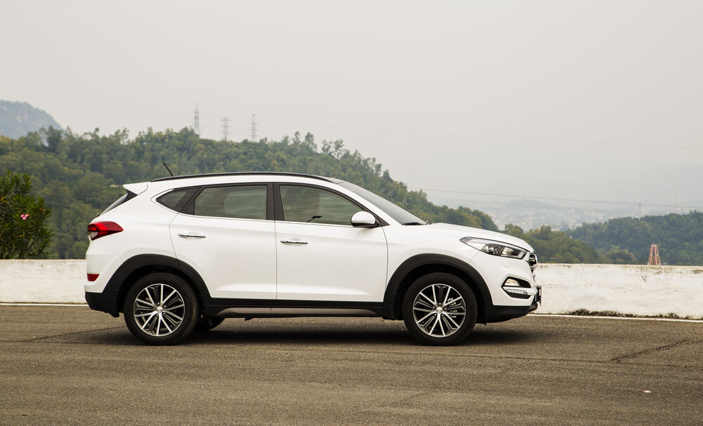 2016 Hyundai Tucson_shutterstock 548202271