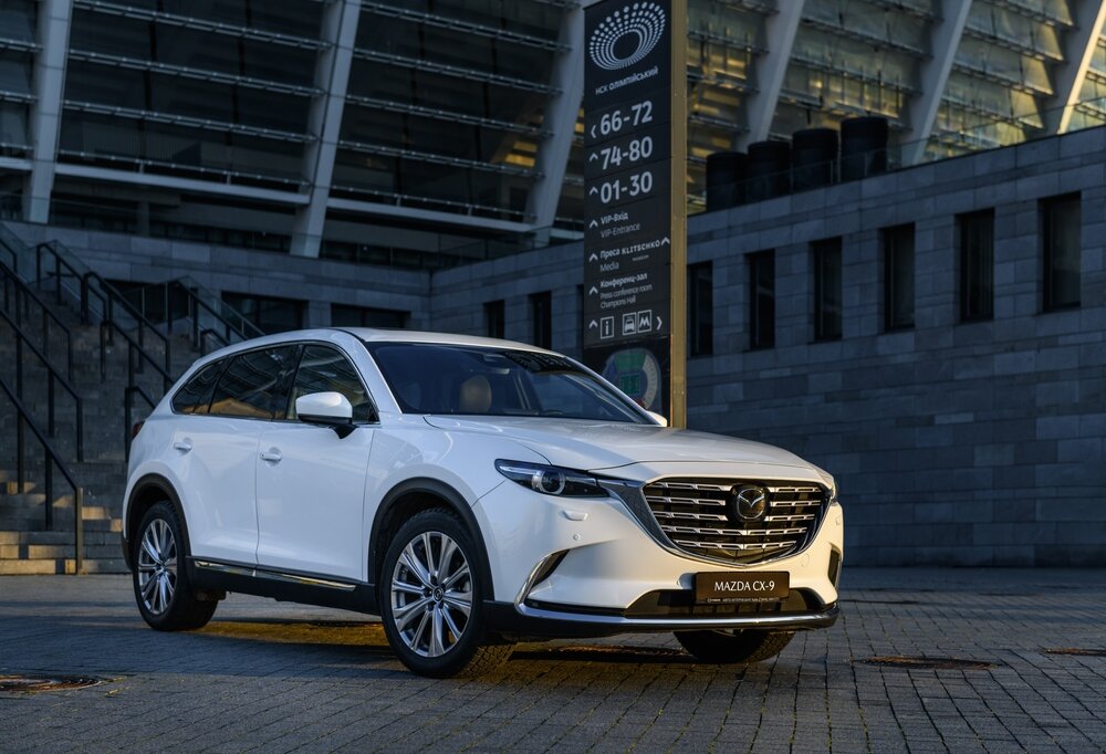 Mazda CX 9_shutterstock 2123939180