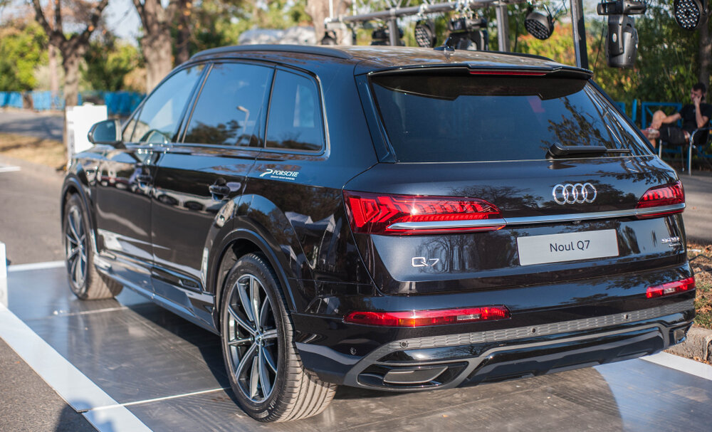 2019 Audi Q7_shutterstock 1509380969