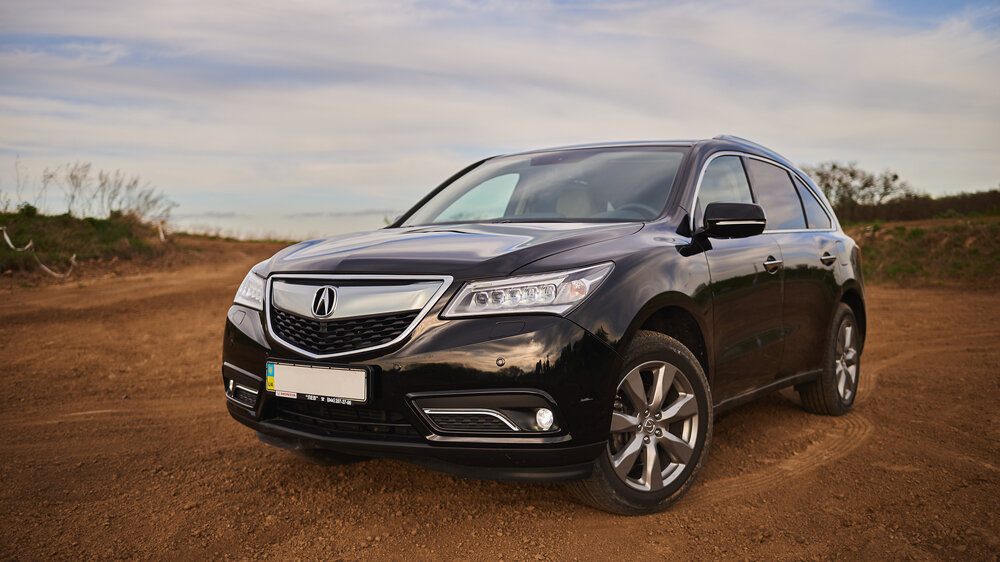 2015 Acura MDX_shutterstock 1697985886
