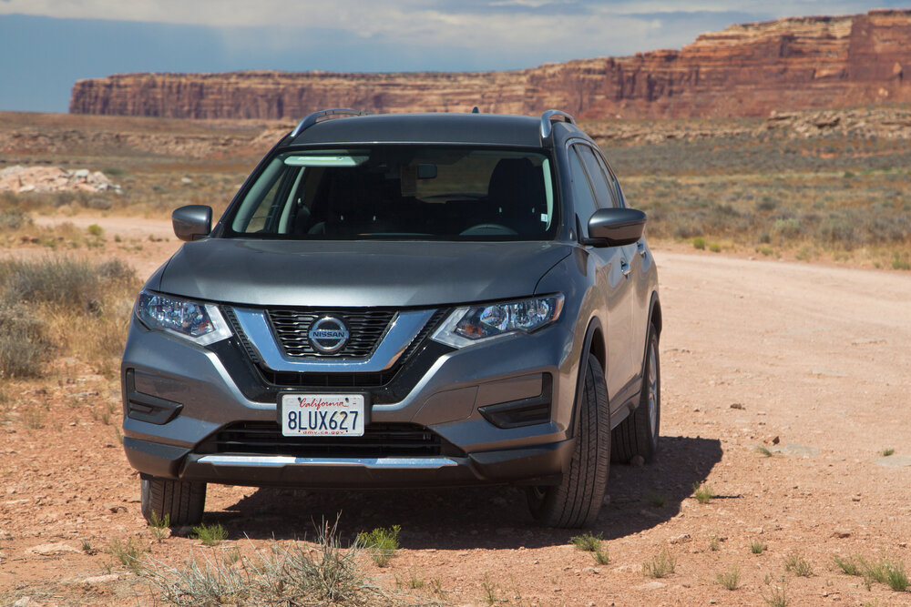 2020 Nissan Rogue SV AWD_shutterstock 1731373240