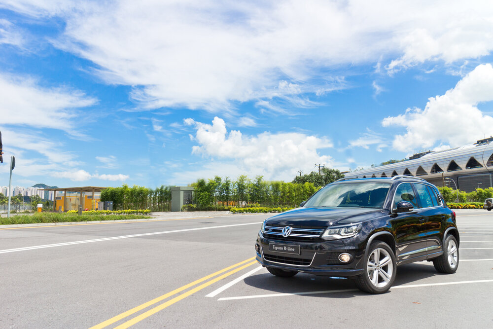 2013 Volkswagen Tiguan_shutterstock 191258498
