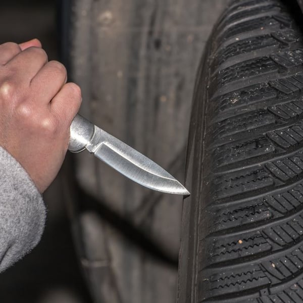 The Art of Popping Tires Essential Techniques and Safety Tips