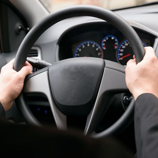 Is it Safe to Drive With a Shaking Steering Wheel? When to Stop Driving