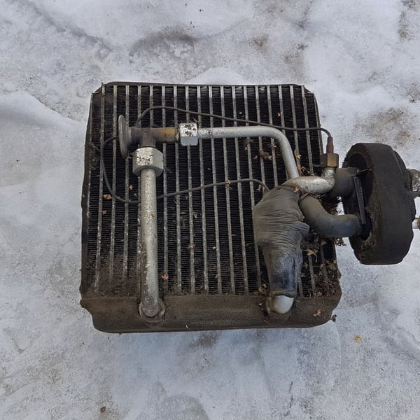 Why Does My Car Smell Like Antifreeze? Causes and Solutions for Your