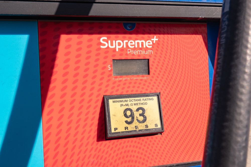 93_octane_gas_pump_shutterstock_2073809651
