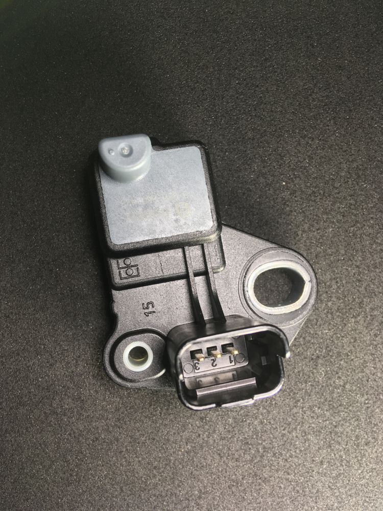 Gray crankshaft sensor