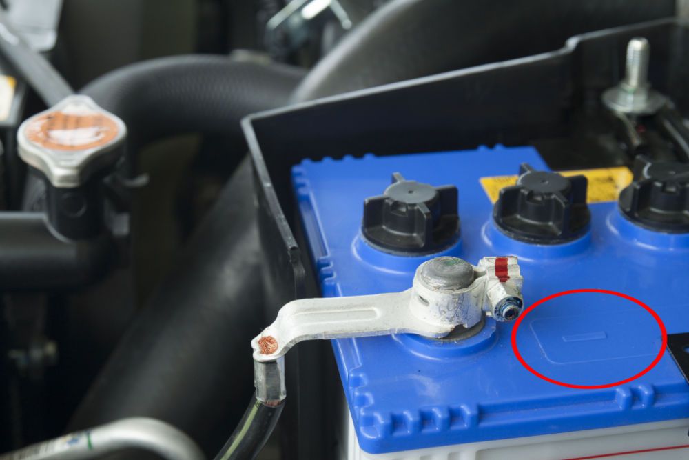 negative_battery_terminal_shutterstock_165173795