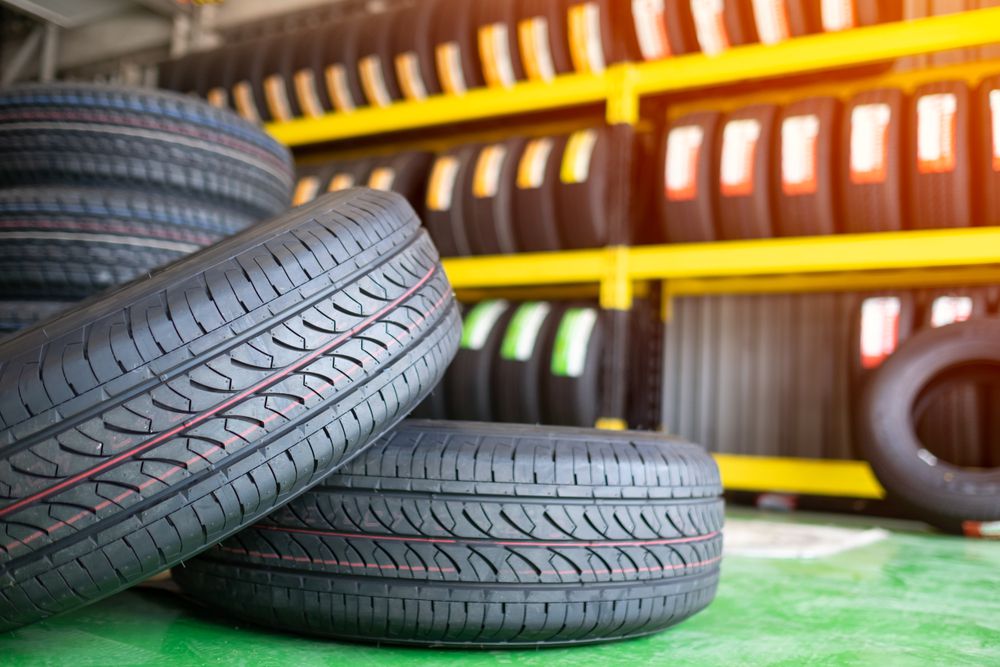 tire_shop_selection_shutterstock_1075255436