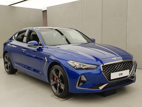 Genesis G70