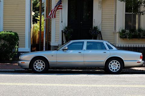 Jaguar XJ8