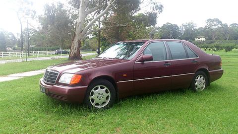 Mercedes Benz 400SE