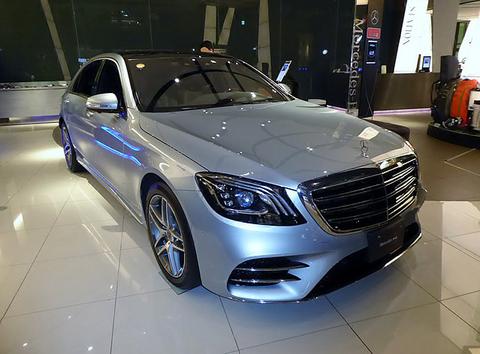 Mercedes-Benz S560