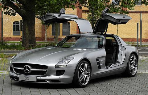 Mercedes-Benz SLS AMG 