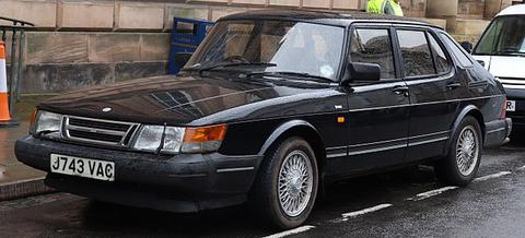 Saab 900