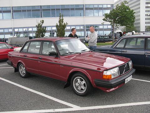 Volvo 240