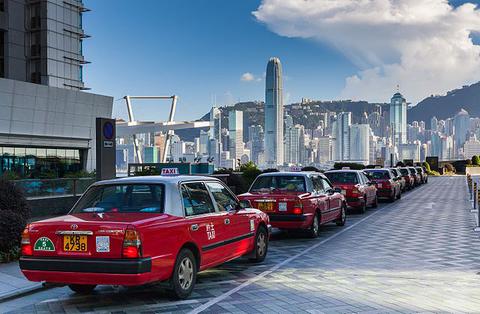 Cars idling on waterfront